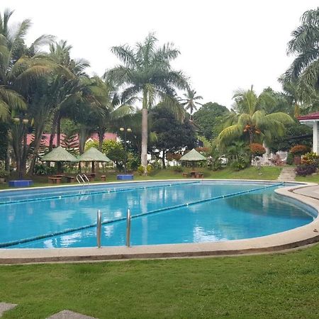 Phil Oasis Hotel & Resort Silang Eksteriør billede