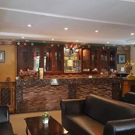 Phil Oasis Hotel & Resort Silang Eksteriør billede