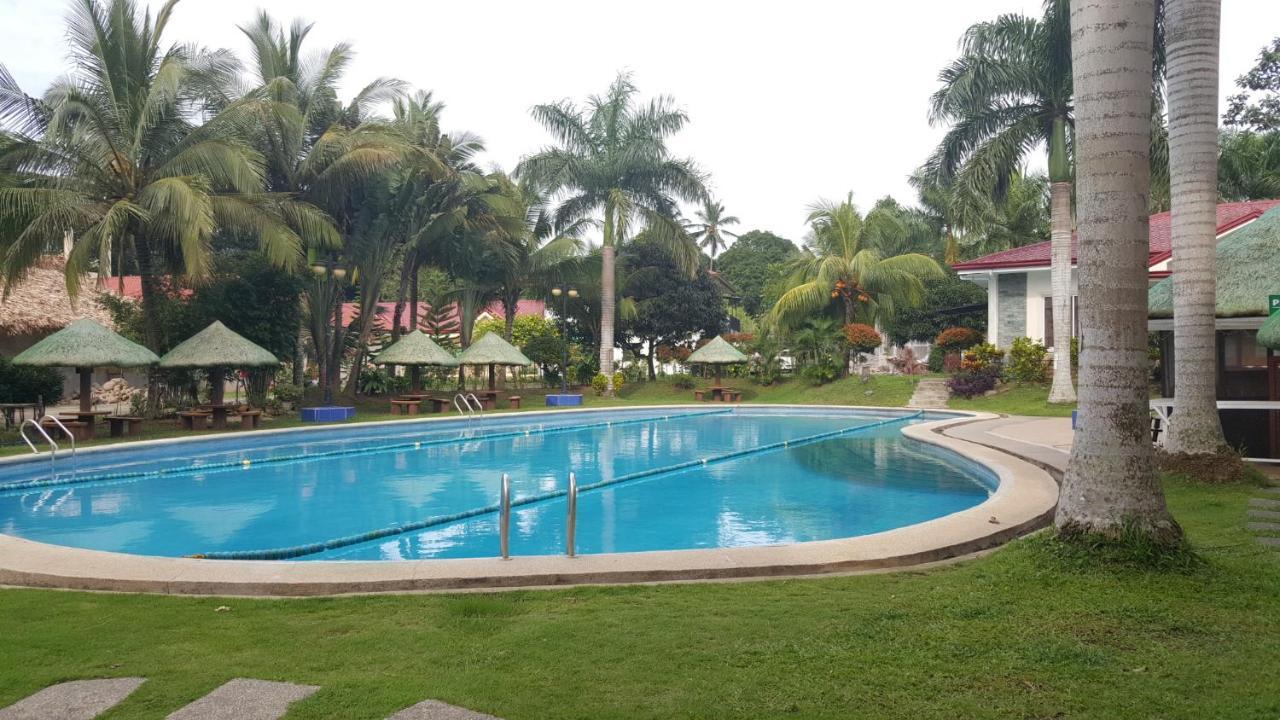 Phil Oasis Hotel & Resort Silang Eksteriør billede