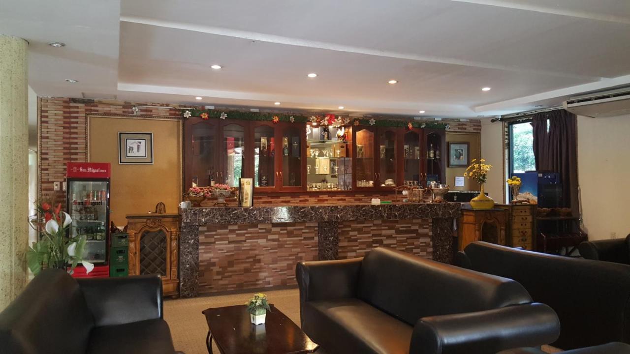 Phil Oasis Hotel & Resort Silang Eksteriør billede