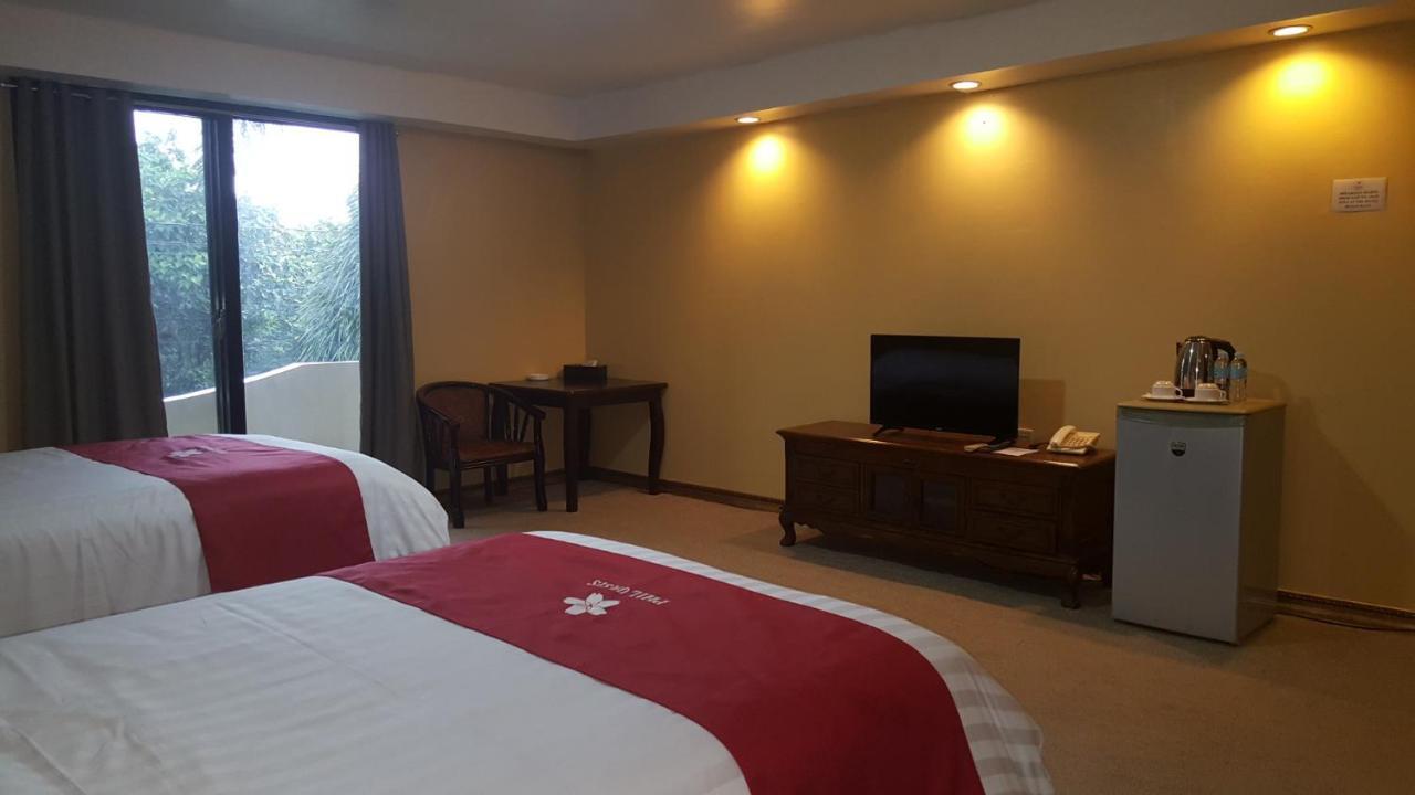 Phil Oasis Hotel & Resort Silang Eksteriør billede