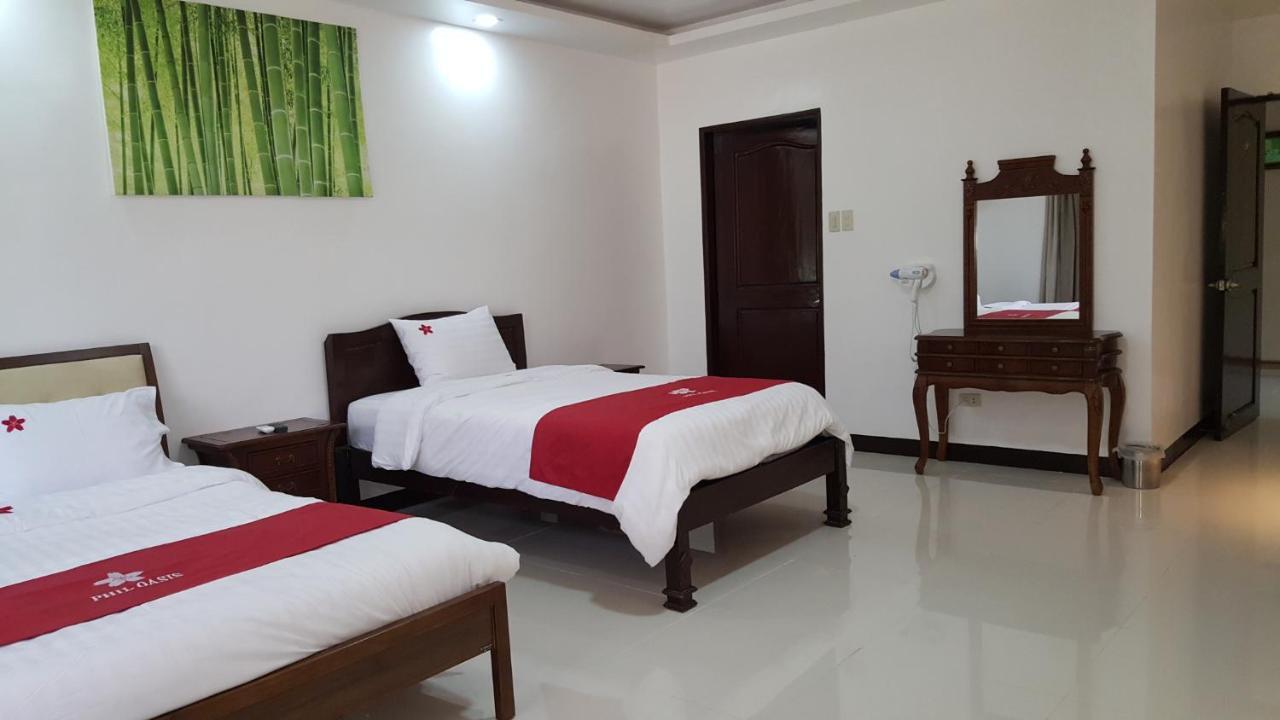 Phil Oasis Hotel & Resort Silang Eksteriør billede